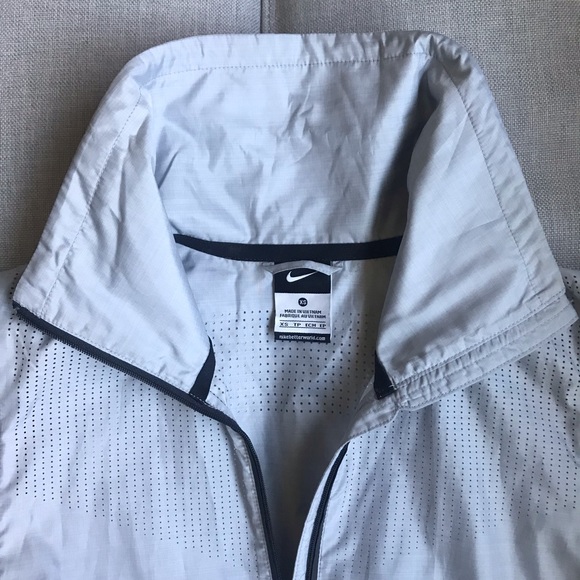 *SOLD*Nike 2 in 1 Long/Sleeveless Windbreaker/Vest - Picture 13 of 16